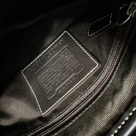 Brown Coach shoulder bag - Picture 3 of 5